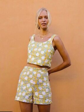 ROVE Linen Anthropologie Yellow Floral Daisy Crop Top M
